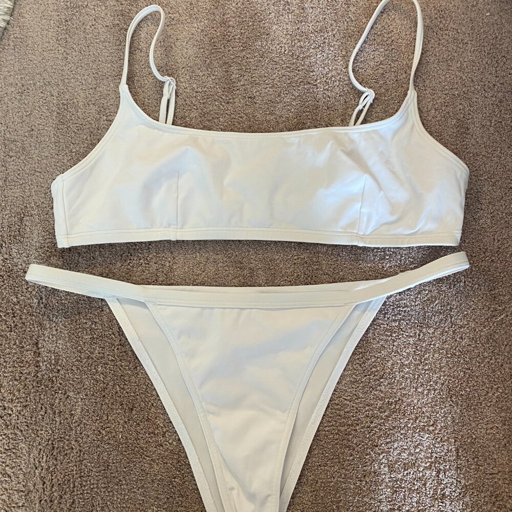 Babaton scoopneck bikini top & banded bottom - (size M)